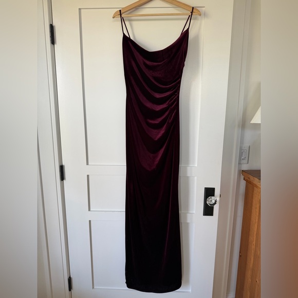 Laundry Shelli Segal Ruched Velvet Gown Slip Dress - Picture 4 of 8